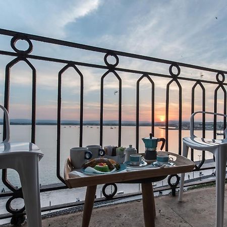 Duomo Seaside Deluxe Apartment By Ortigia Apartments Syracuse Esterno foto