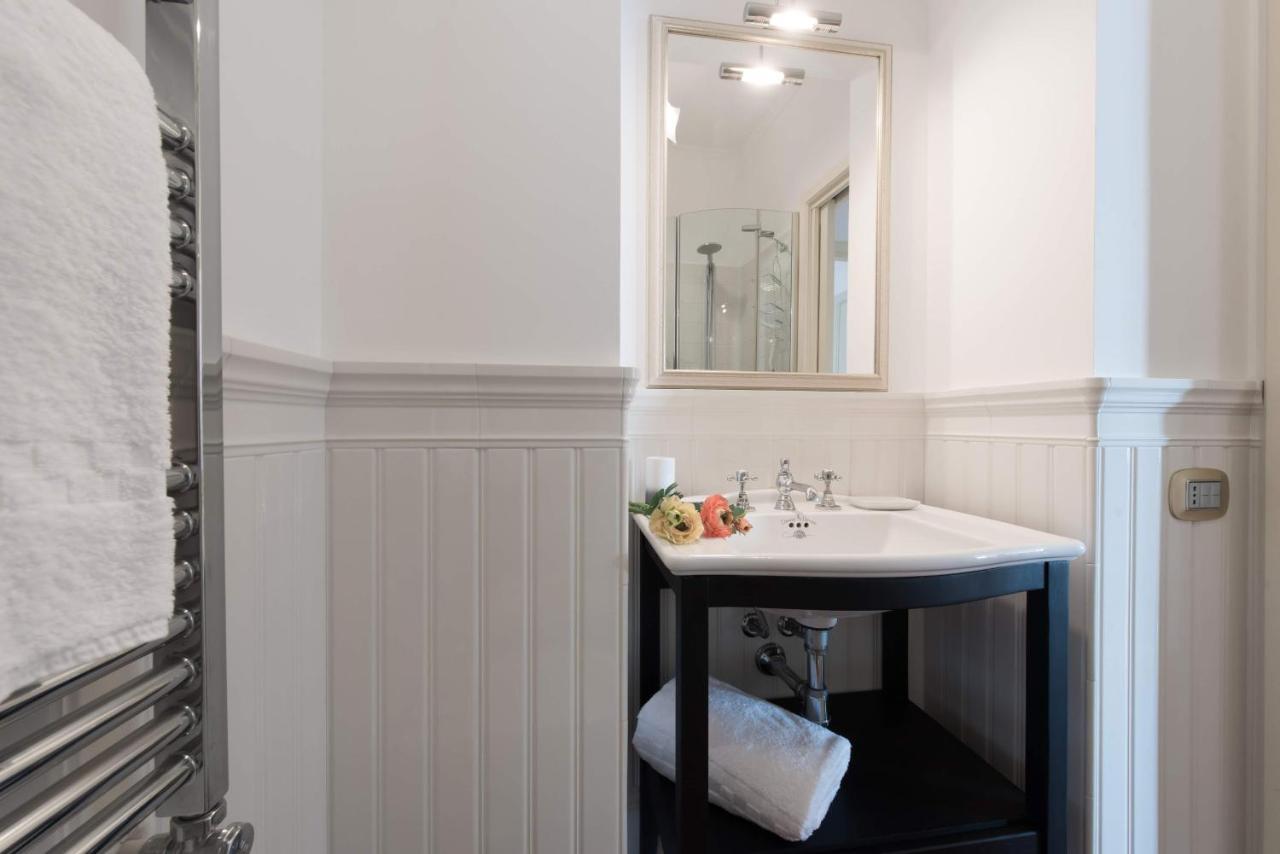 Duomo Seaside Deluxe Apartment By Ortigia Apartments Syracuse Esterno foto