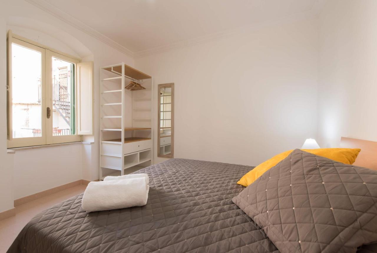 Duomo Seaside Deluxe Apartment By Ortigia Apartments Syracuse Esterno foto