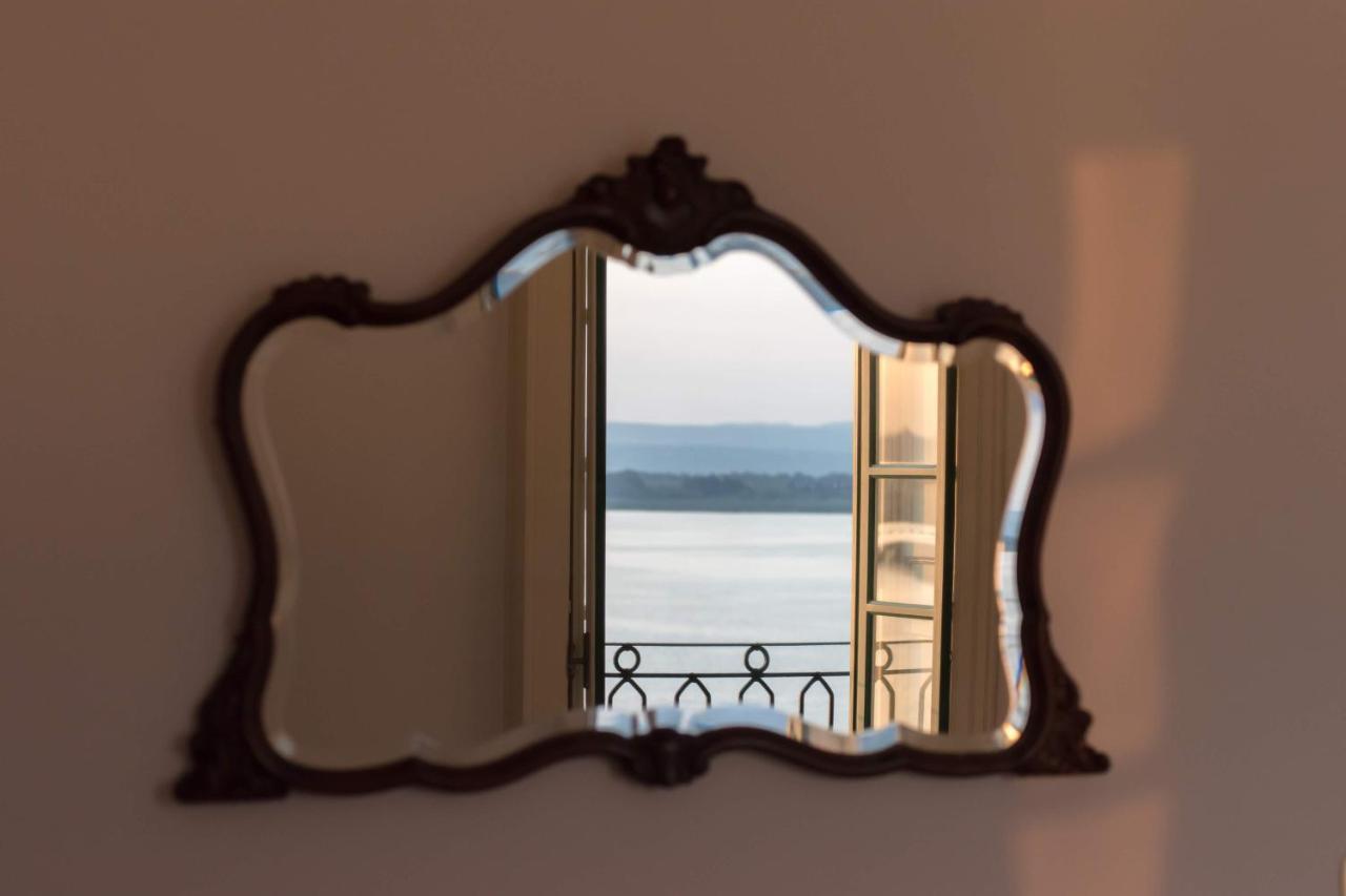 Duomo Seaside Deluxe Apartment By Ortigia Apartments Syracuse Esterno foto