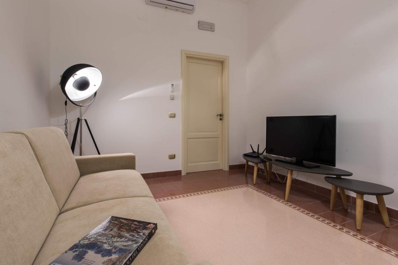 Duomo Seaside Deluxe Apartment By Ortigia Apartments Syracuse Esterno foto